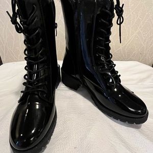 NWOB TOP Moda Boots